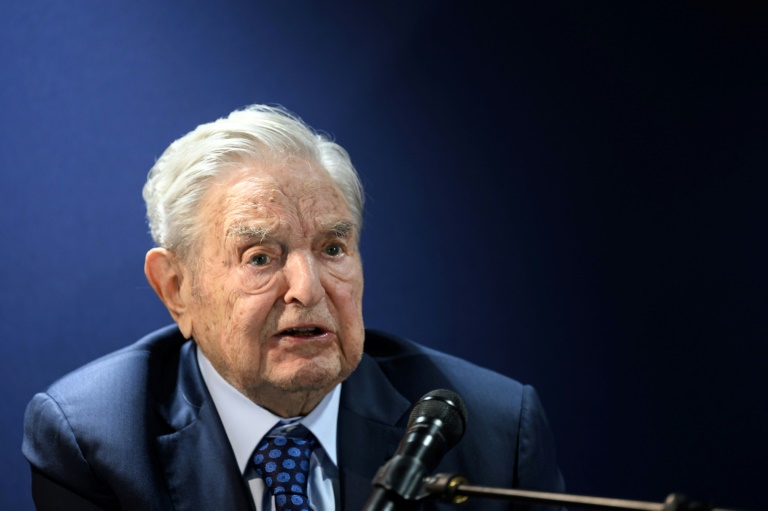  Target of the right, George Soros hands reins to son