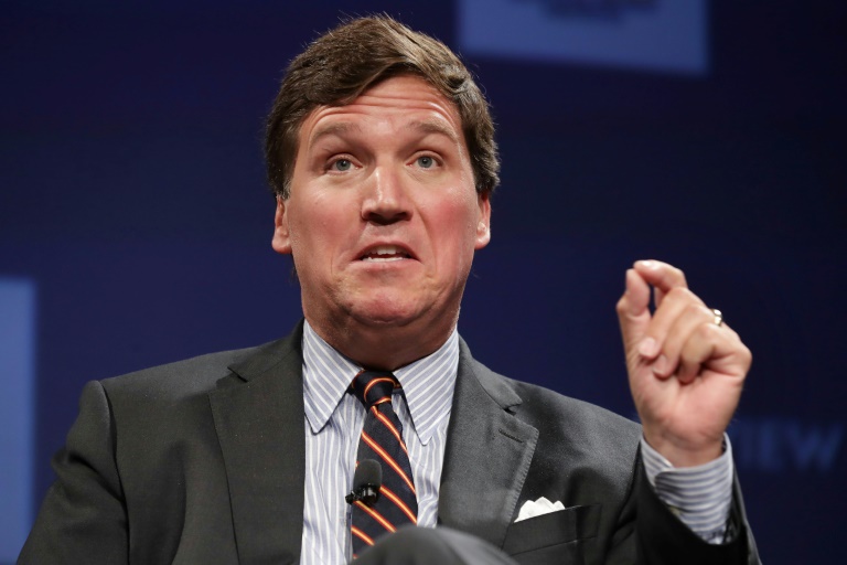  Fox News tells ex-host Carlson to end Twitter show