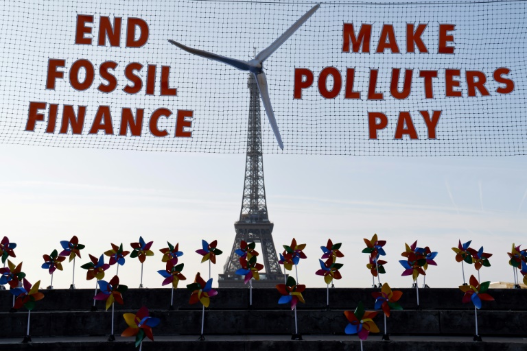  Paris climate summit seeks global finance reform