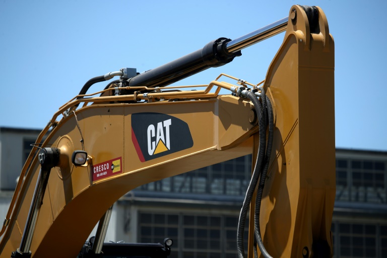  Caterpillar results boosted by strong demand, pricing