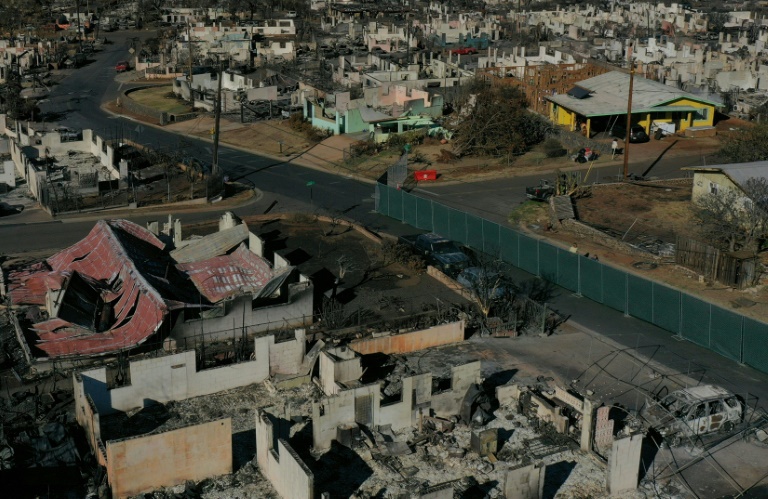  Hawaii wildfires stoke climate denial, conspiracy theories