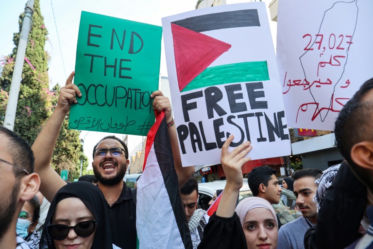  From Baghdad to Beirut, Arab support for Palestinians swells