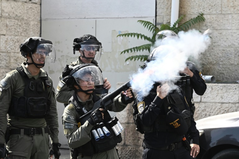  Jerusalem’s holy sites deserted on second Friday of war