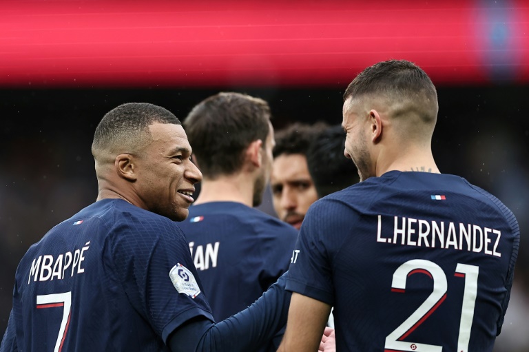  Mbappe on target as PSG ease past Strasbourg