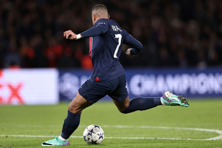  Mbappe helps PSG go top, Haaland back among the goals