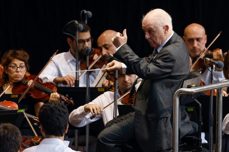  Barenboim-Said music academy rocked by Mideast conflict