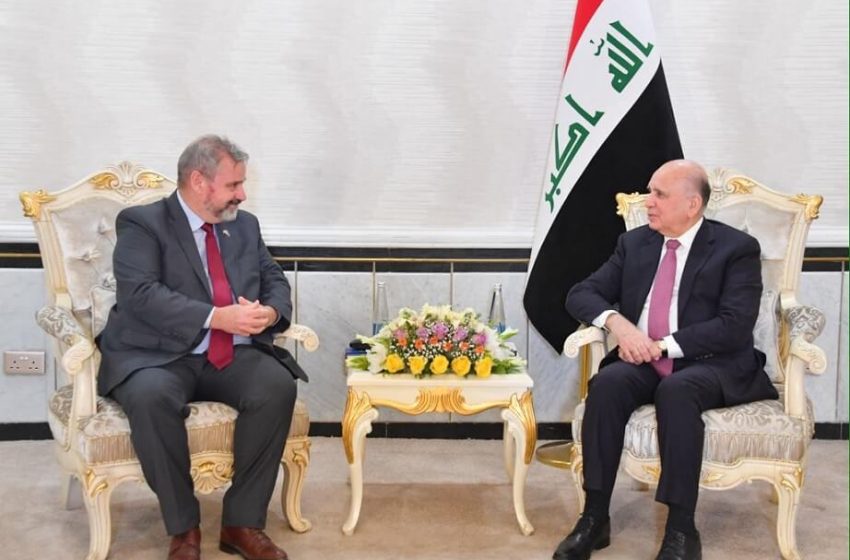  Iraqi FM discusses Israeli aggression against Gaza with EU Ambassador