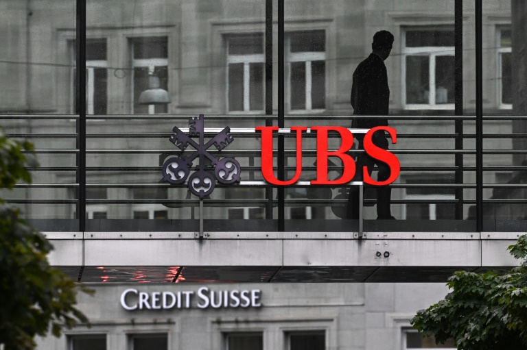  UBS posts first quarterly loss since 2017 on Credit Suisse costs