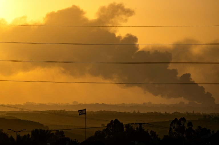  Israel battles Hamas in Gaza City