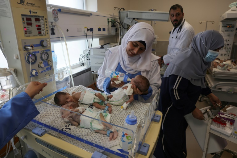  Medics evacuate 31 premature babies from Gaza hospital