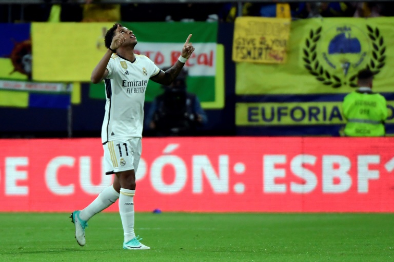  Electric Rodrygo sends Madrid top at Cadiz