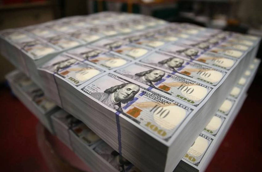  New shipments of US dollars arrive in Iraq