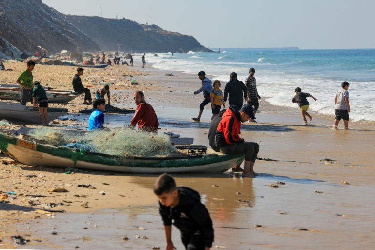  The young men and the sea: Gaza’s displaced take to the waves