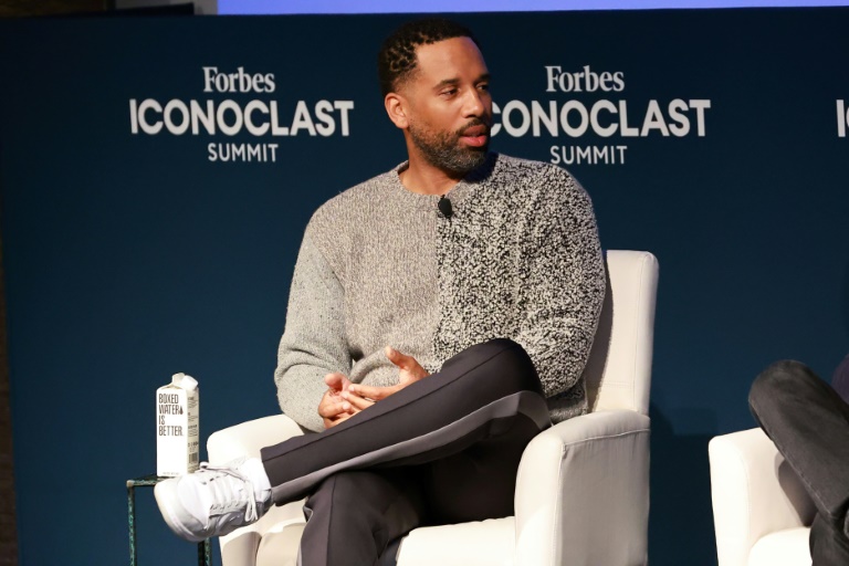  LeBron manager Maverick Carter used illegal bookmaker: report