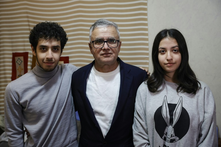  In Paris exile, family proud ‘voice’ of jailed Iran Nobel winner