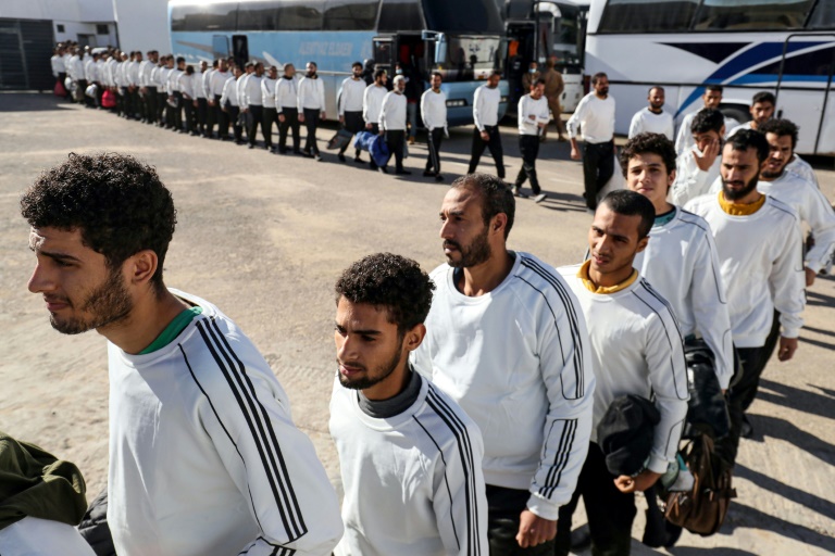  Libya sends illegal migrants home to Egypt and Nigeria