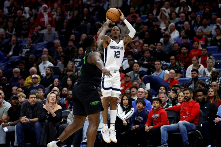  Grizzlies’ Morant dazzles in return, Warriors top Celtics in overtime