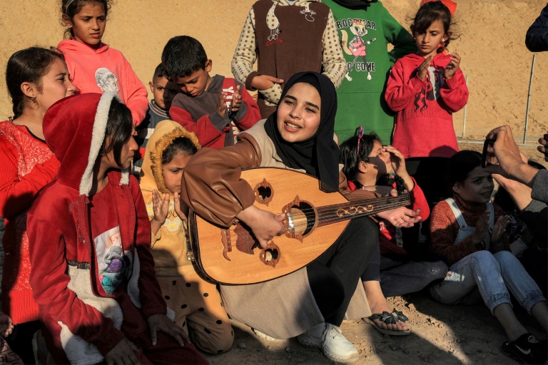  Music gives Gaza children respite from horrors of war