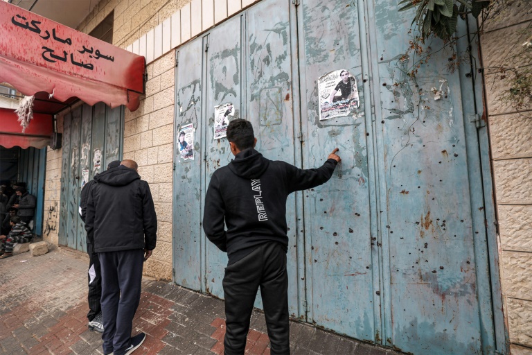  Israel troops kill 4 Palestinians in West Bank raid