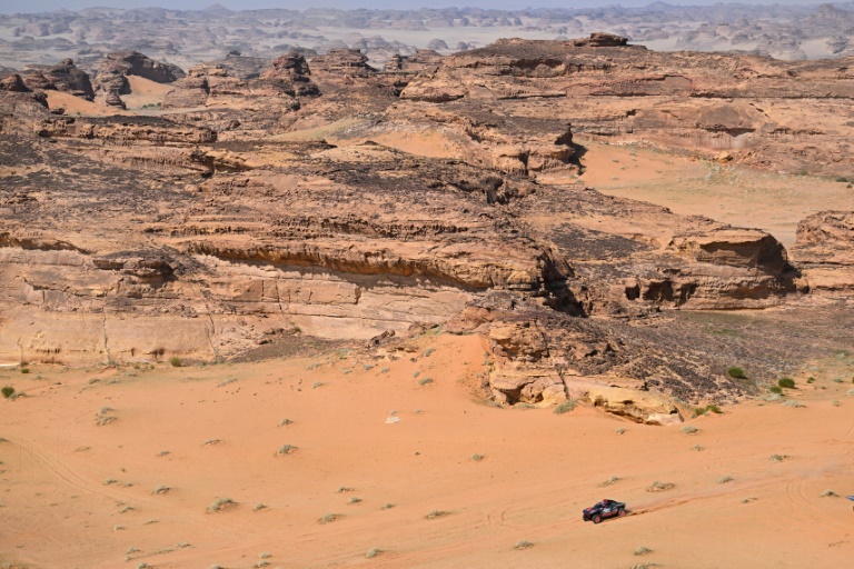  Audi ace Ekstrom wins Dakar prologue as Saudi desert slog awaits