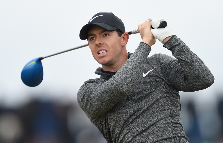  McIlroy surges into two-shot lead at Dubai Invitational