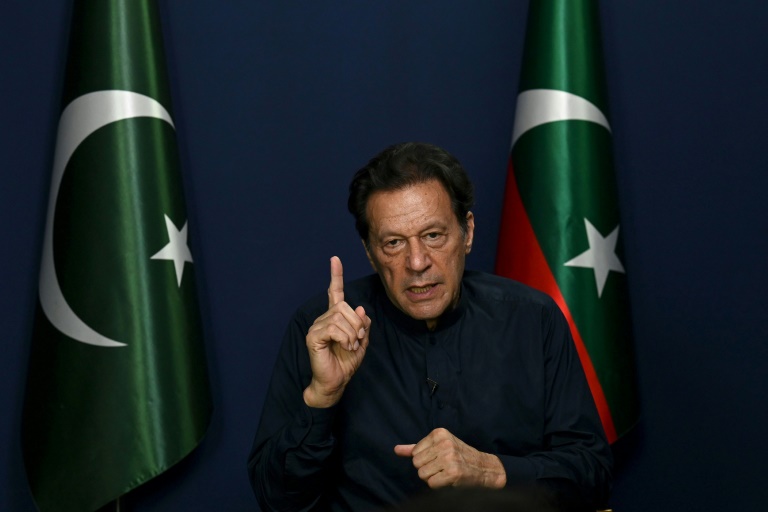  Pakistan ex-PM Imran Khan sentenced to 10 years jail