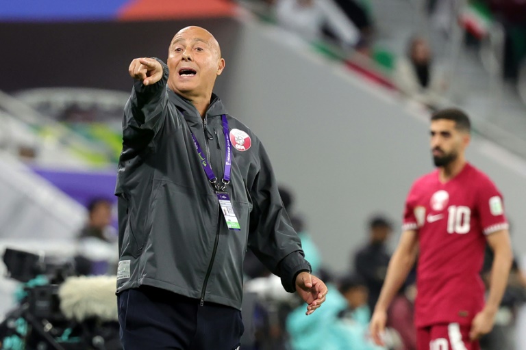  Gamble pays off to leave Qatar on verge of Asian Cup glory again