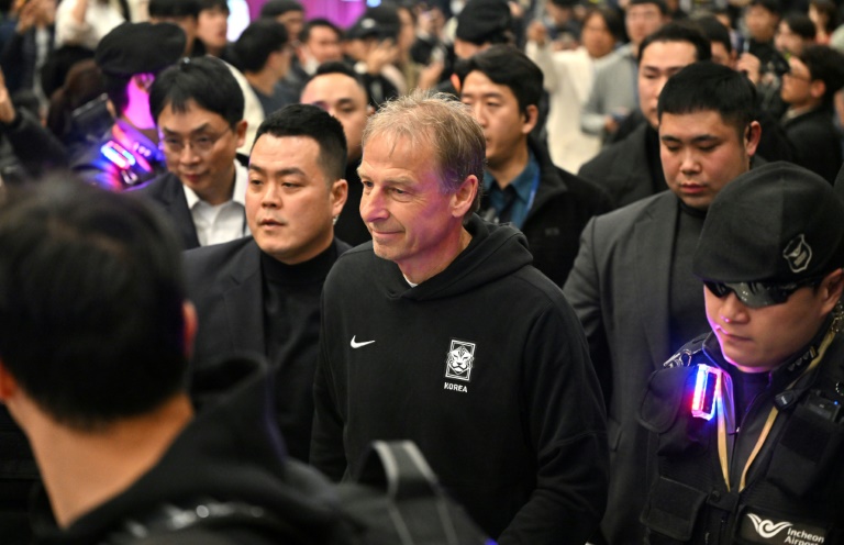  Klinsmann sacked as South Korea coach after 12 months in charge