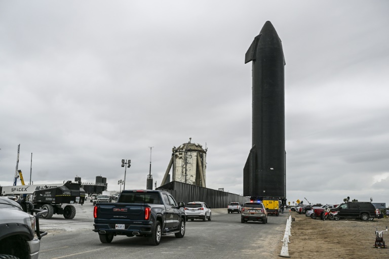  SpaceX poised for third launch test of Starship megarocket