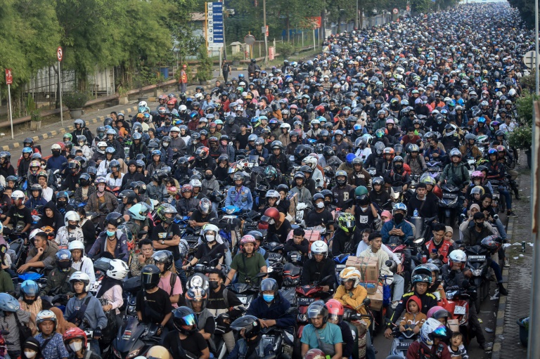  Millions of Indonesians take part in exodus for Eid celebration