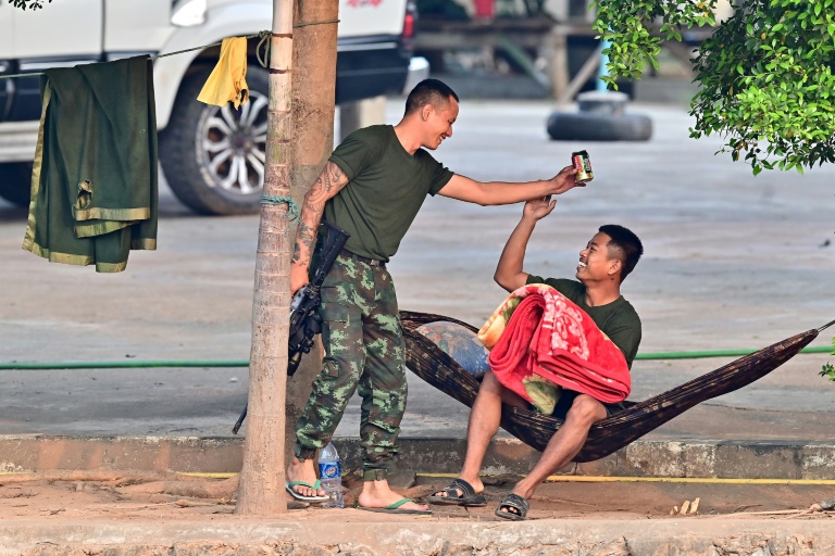  Myanmar troops withdraw from border hub, ethnic rebels say