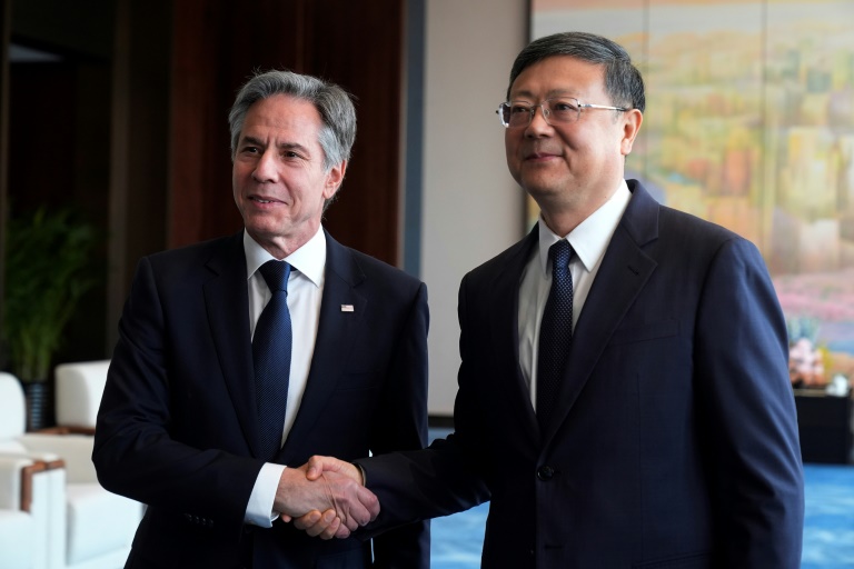  Blinken calls for US, China to manage differences on charm offensive