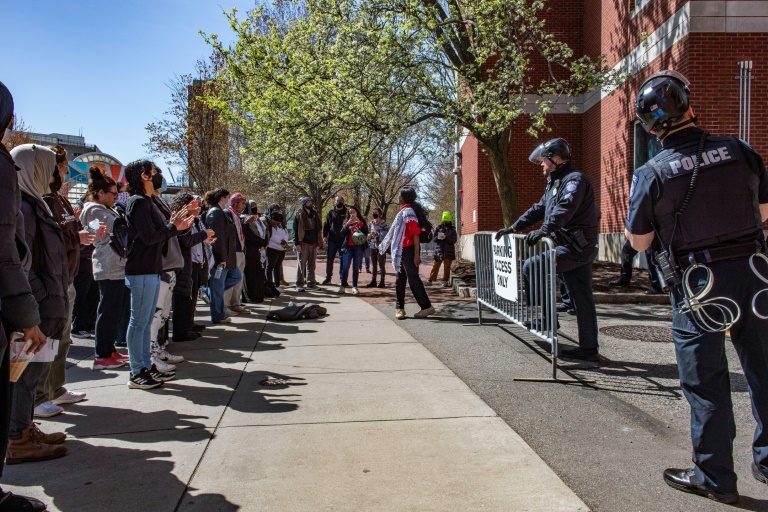  White House urges ‘peaceful’ campus protests after hundreds arrested