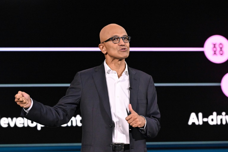  Microsoft announces $2.2 bn AI, cloud investment in Malaysia