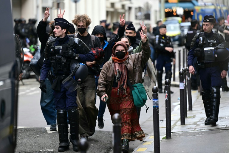  Police clear pro-Gaza sit-in at top Paris university