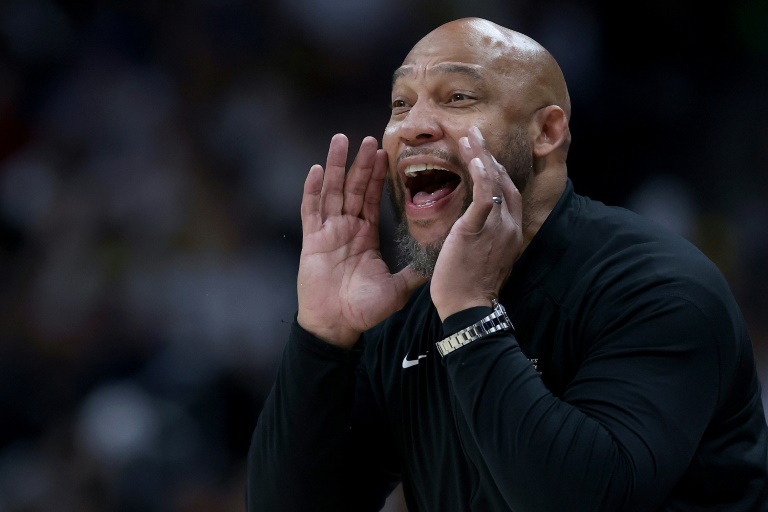  Lakers fire head coach Ham after NBA playoff ouster