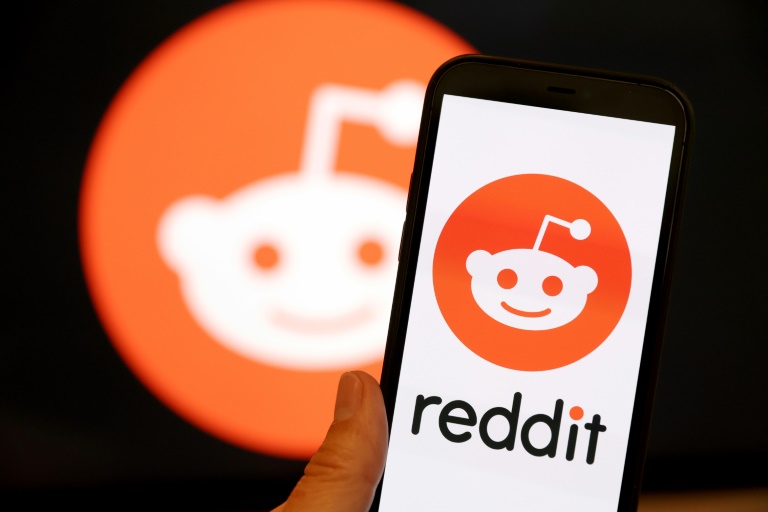  Reddit gives OpenAI access to its wealth of posts