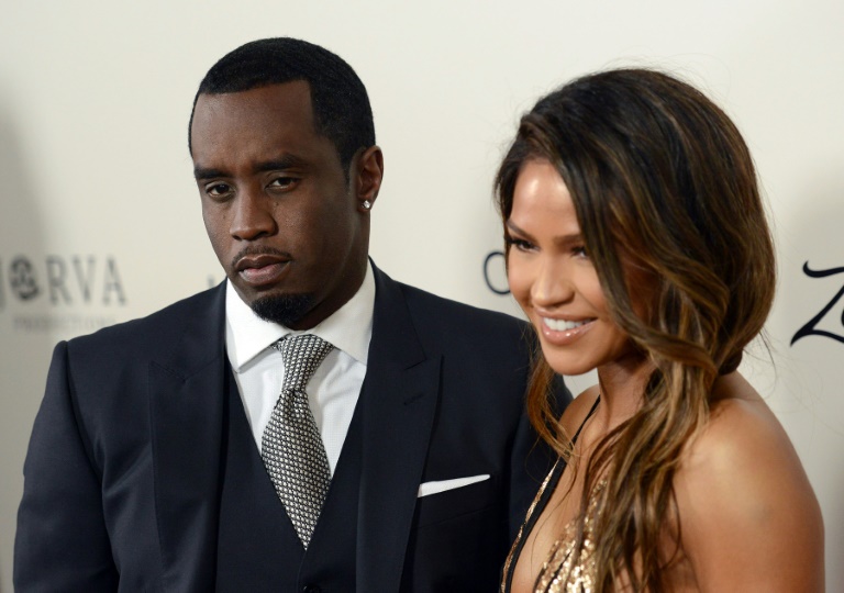  Sean ‘Diddy’ Combs apologizes after video shows him assaulting partner