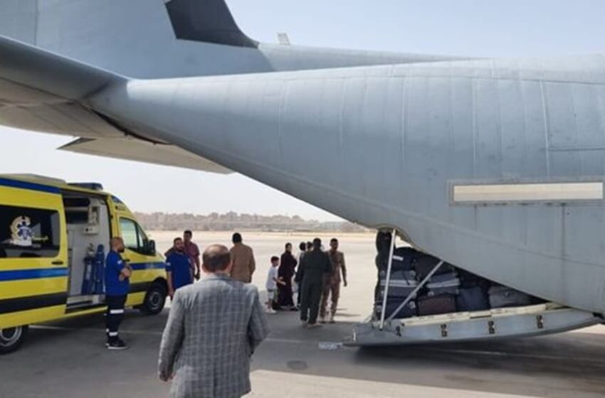  27 wounded Palestinians from Gaza arrive in Iraq to receive treatment