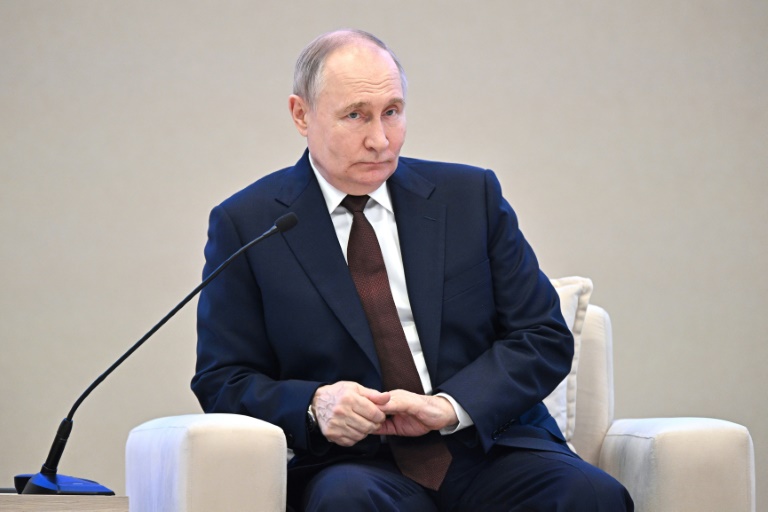  Putin threatens to arm countries that could hit Western targets